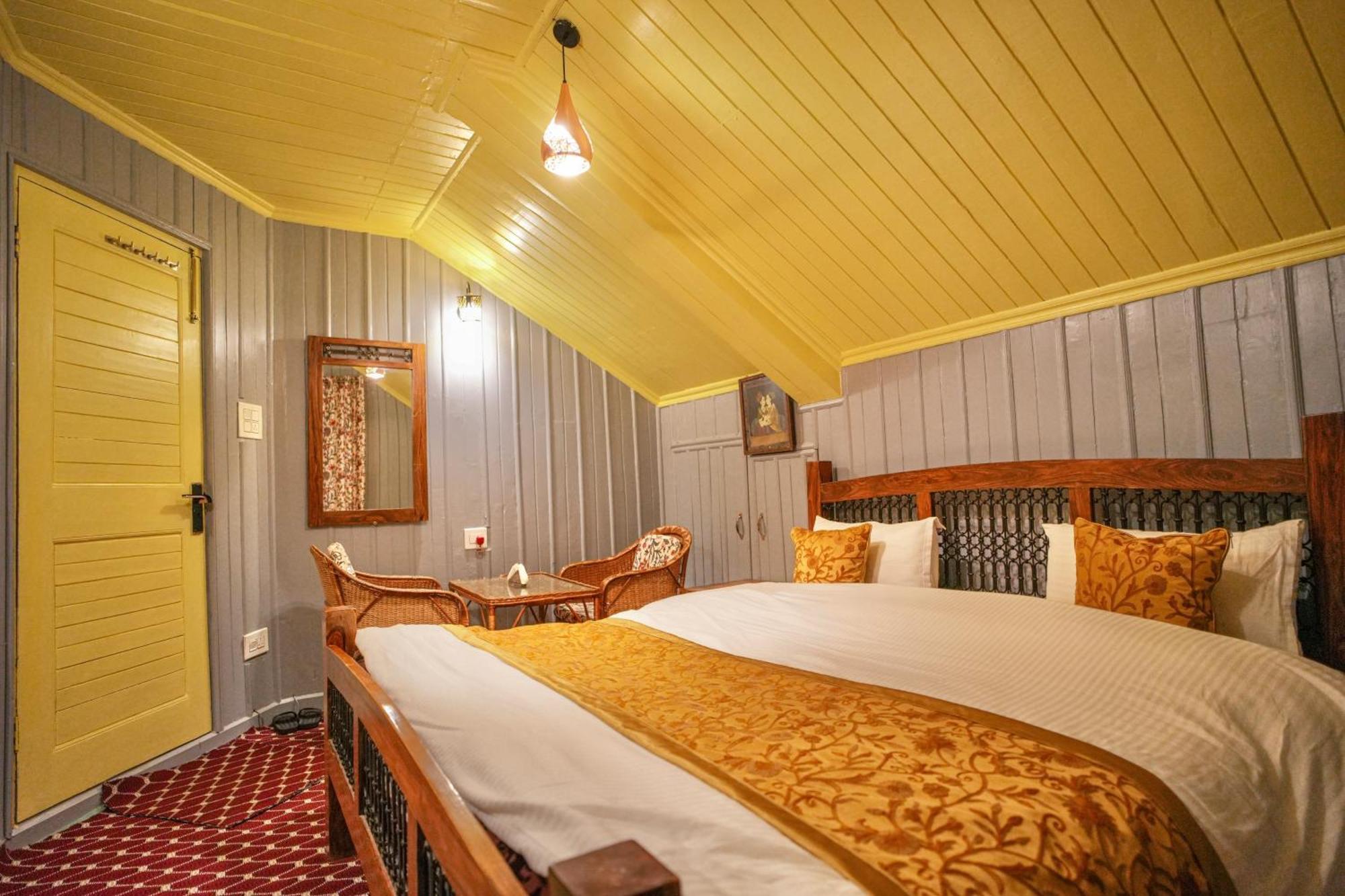 Hotel Little Silver Pahalgām 外观 照片