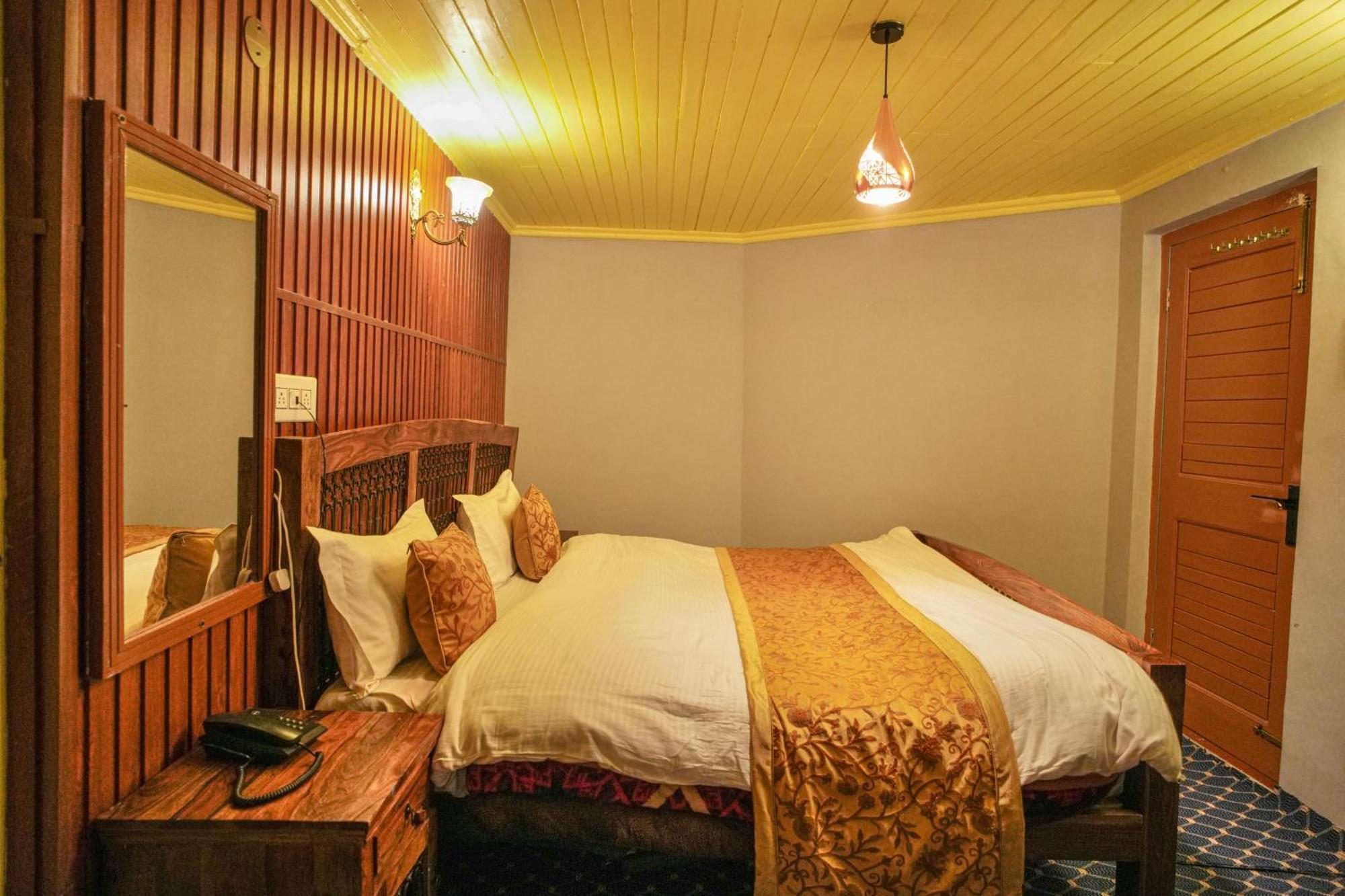 Hotel Little Silver Pahalgām 外观 照片