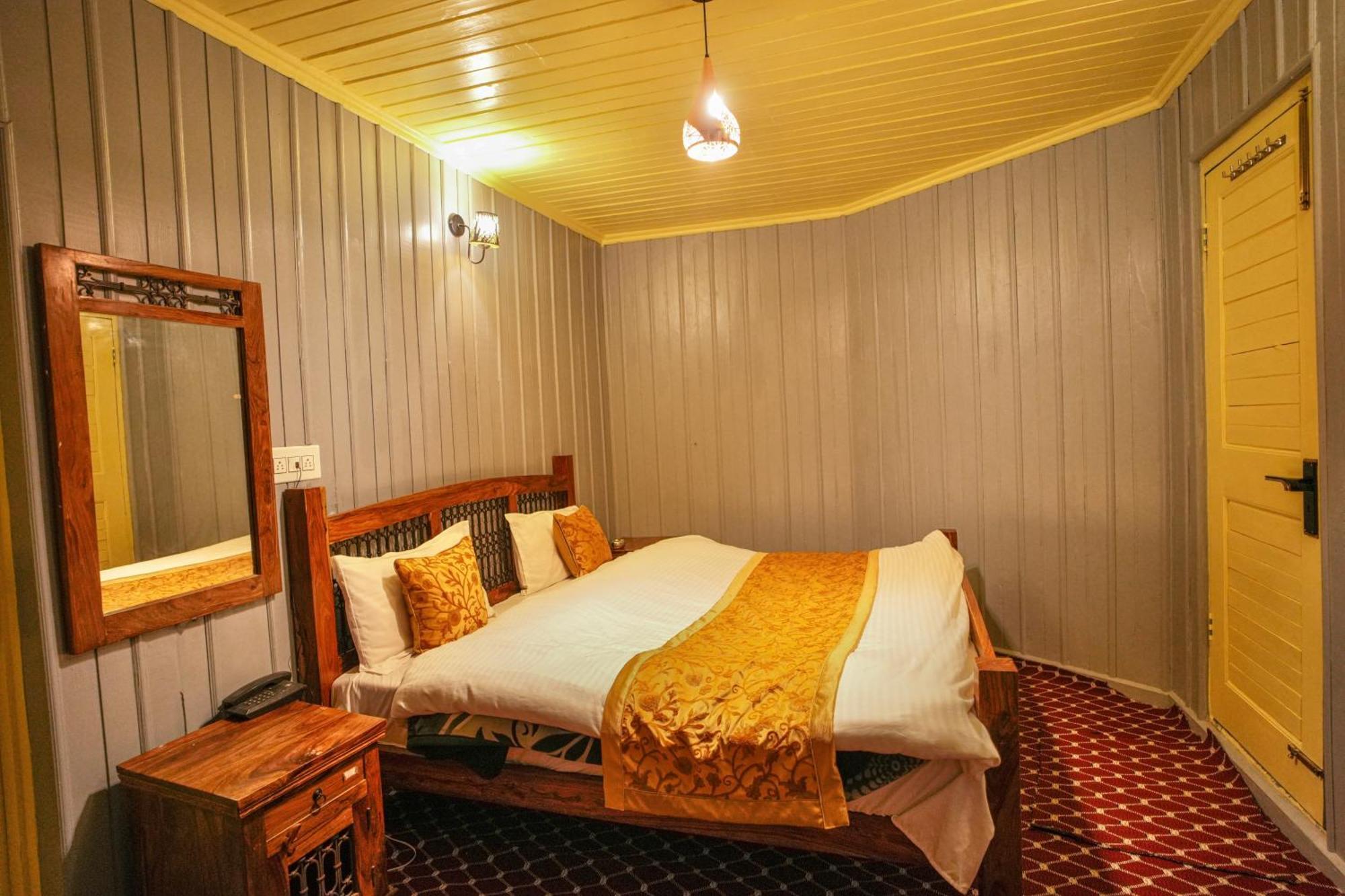 Hotel Little Silver Pahalgām 外观 照片