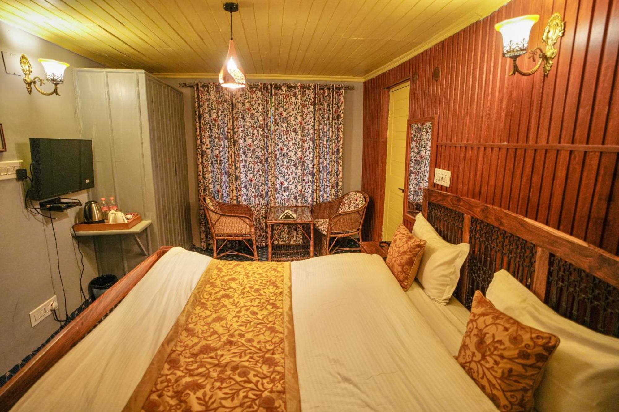 Hotel Little Silver Pahalgām 外观 照片