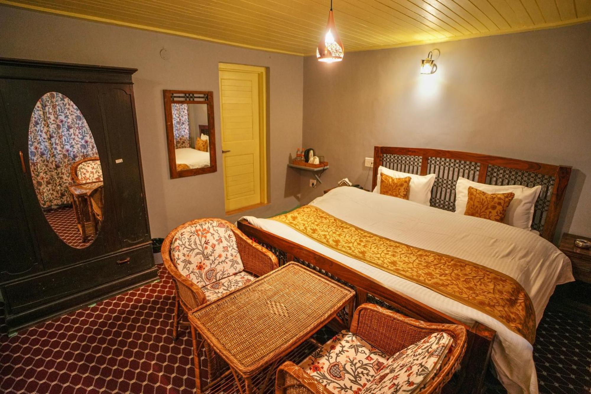 Hotel Little Silver Pahalgām 外观 照片